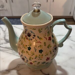 The Pioneer Woman Cream and Blue Teapot